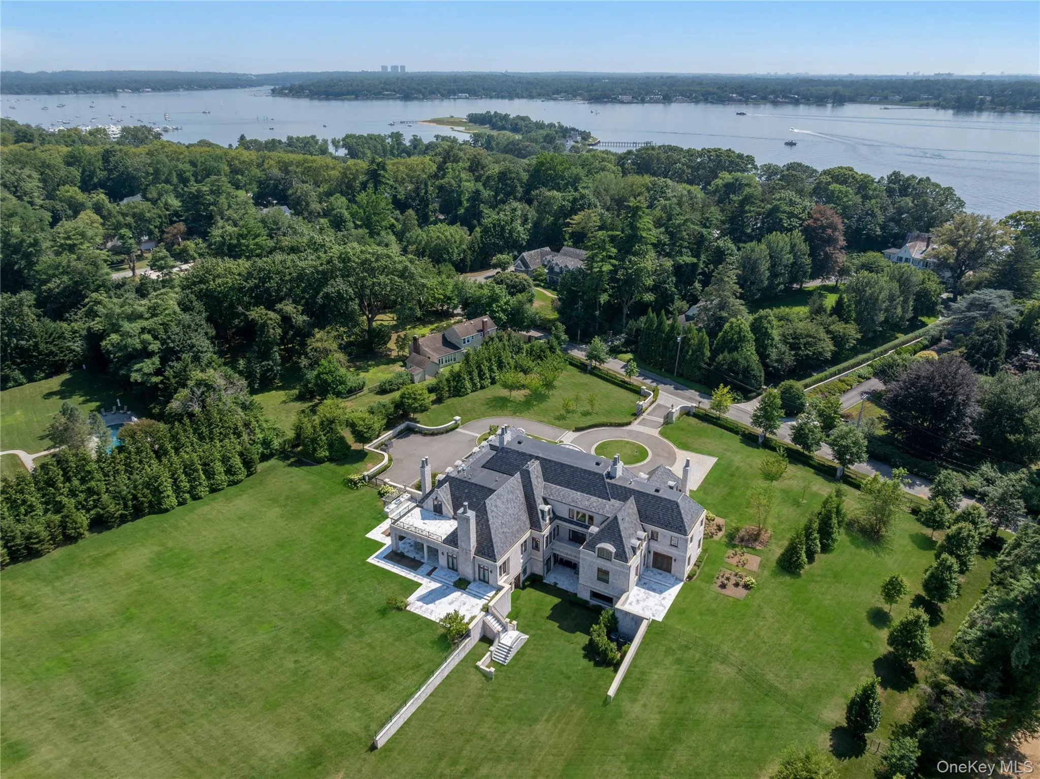 9 Hicks Lane, North Hempstead, NY, 8 Bedrooms Bedrooms, 18 Rooms Rooms,8 BathroomsBathrooms,Residential,For Rent,Hicks,0,895575 9 Hicks Lane, North Hempstead, NY, 8 Bedrooms Bedrooms, 18 Rooms Rooms,8 BathroomsBathrooms,Residential,For Rent,Hicks,0,895575