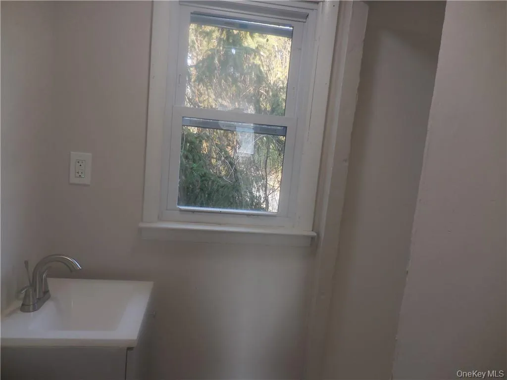 14 Maurice Lane, New Windsor, NY, 2 Bedrooms Bedrooms, 4 Rooms Rooms,2 BathroomsBathrooms,Residential Lease,Idx,Maurice,0,895578 14 Maurice Lane, New Windsor, NY, 2 Bedrooms Bedrooms, 4 Rooms Rooms,2 BathroomsBathrooms,Residential Lease,Idx,Maurice,0,895578