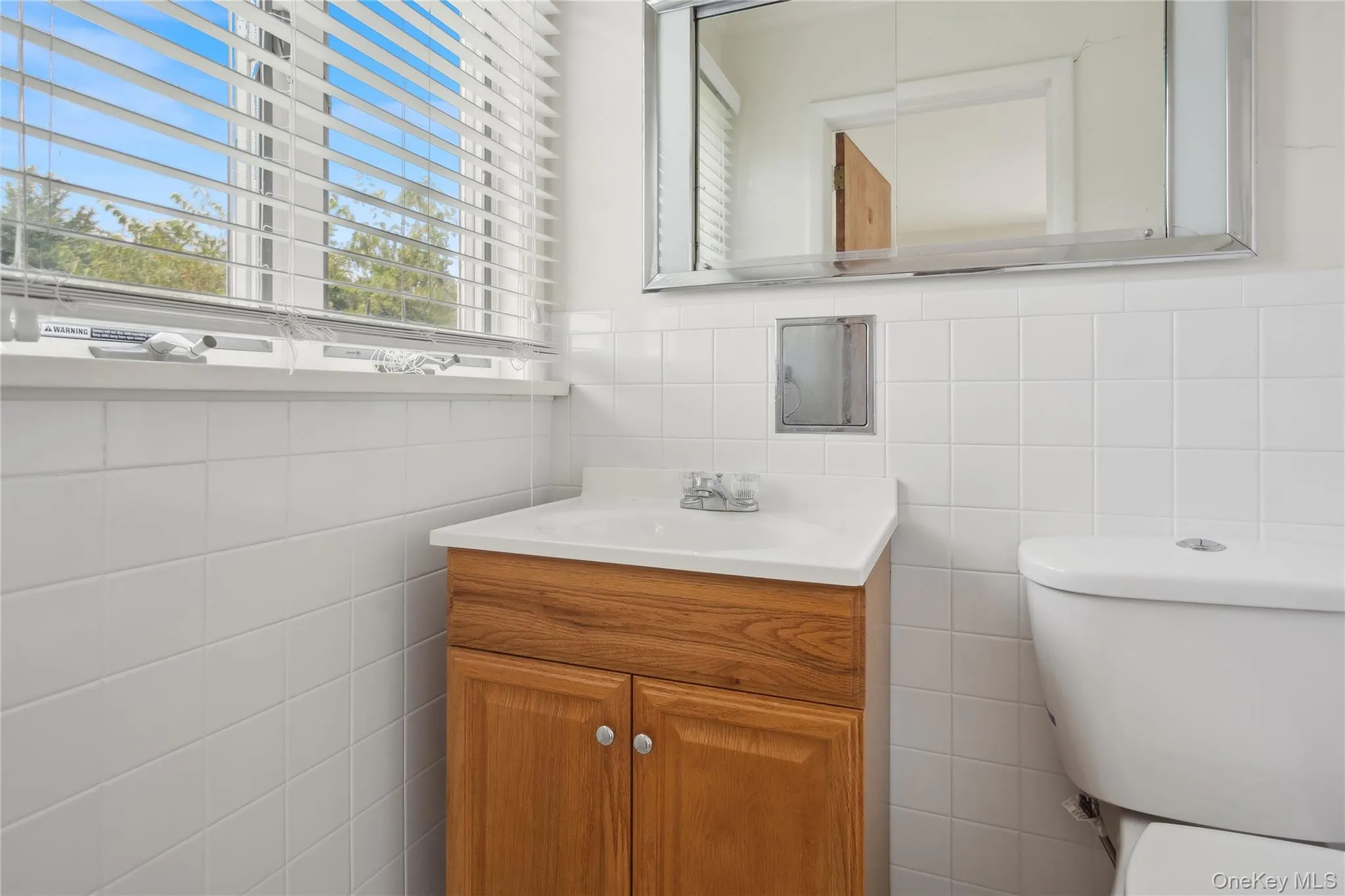 33 Beach Road, Southold, NY, 3 Bedrooms Bedrooms, 7 Rooms Rooms,2 BathroomsBathrooms,Residential Lease,For Rent,Beach,0,895986 33 Beach Road, Southold, NY, 3 Bedrooms Bedrooms, 7 Rooms Rooms,2 BathroomsBathrooms,Residential Lease,For Rent,Beach,0,895986