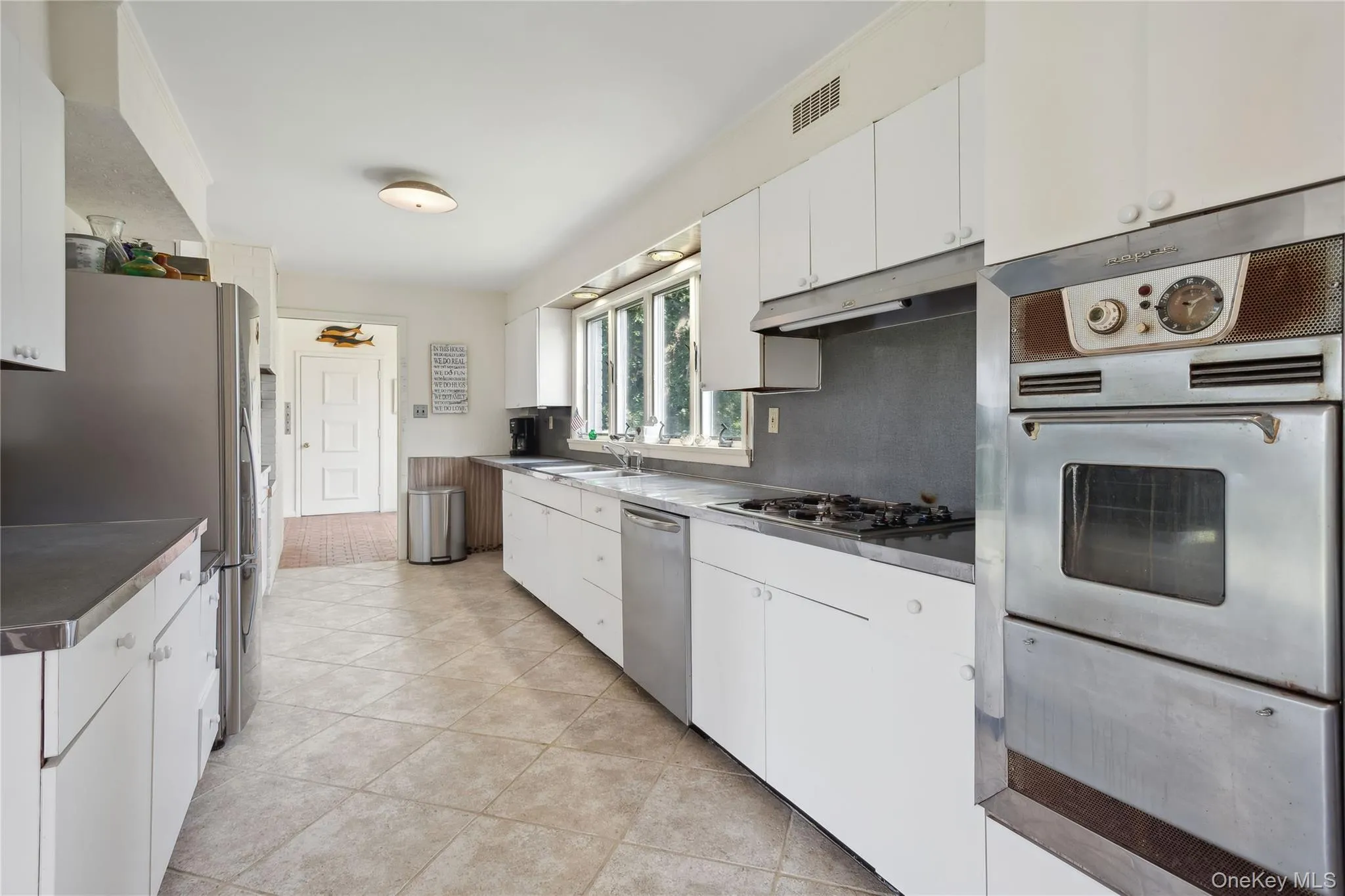 33 Beach Road, Southold, NY, 3 Bedrooms Bedrooms, 7 Rooms Rooms,2 BathroomsBathrooms,Residential Lease,For Rent,Beach,0,895986 33 Beach Road, Southold, NY, 3 Bedrooms Bedrooms, 7 Rooms Rooms,2 BathroomsBathrooms,Residential Lease,For Rent,Beach,0,895986