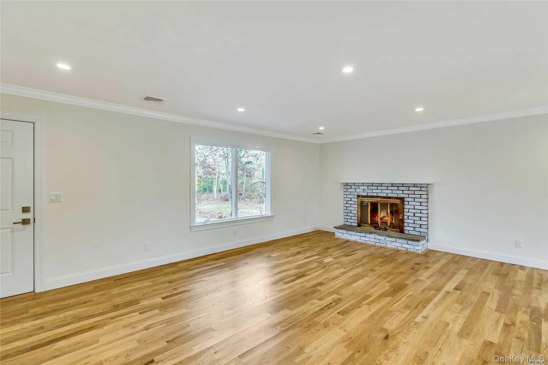 51 Ocean Avenue, Southampton, NY, 3 Bedrooms Bedrooms, 7 Rooms Rooms,2 BathroomsBathrooms,Residential Lease,For Rent,Ocean,0,896001 51 Ocean Avenue, Southampton, NY, 3 Bedrooms Bedrooms, 7 Rooms Rooms,2 BathroomsBathrooms,Residential Lease,For Rent,Ocean,0,896001