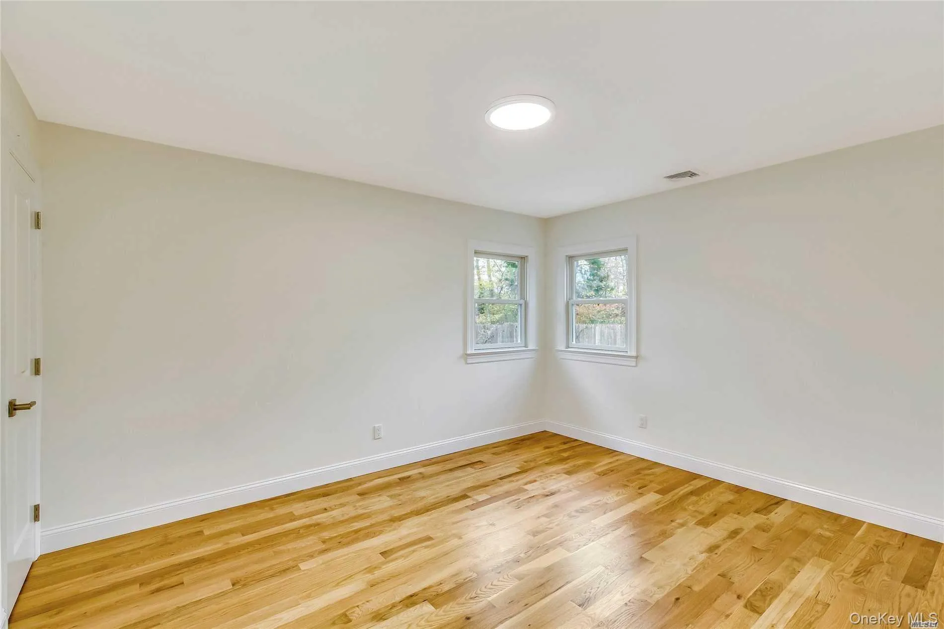 Unfurnished Primary Unfurnished Primary