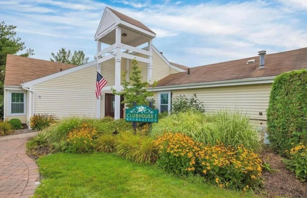 View of front of property View of front of property