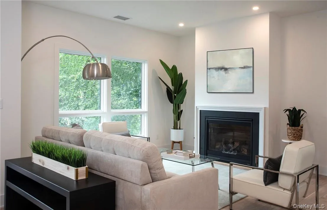 8 Boulevard, Pelham, NY, 3 Bedrooms Bedrooms, 5 Rooms Rooms,3 BathroomsBathrooms,Residential Lease,Idx,Boulevard,0,896236 8 Boulevard, Pelham, NY, 3 Bedrooms Bedrooms, 5 Rooms Rooms,3 BathroomsBathrooms,Residential Lease,Idx,Boulevard,0,896236