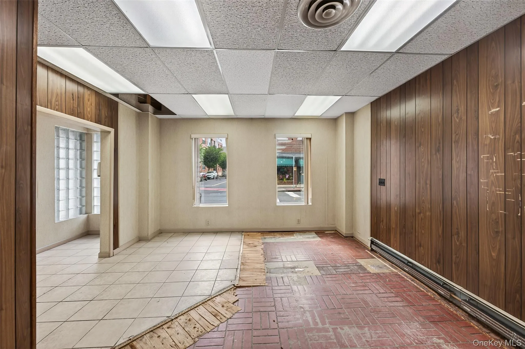 Office/Retail Space. Stairway to 2nd Floor Office/Retail Space. Stairway to 2nd Floor