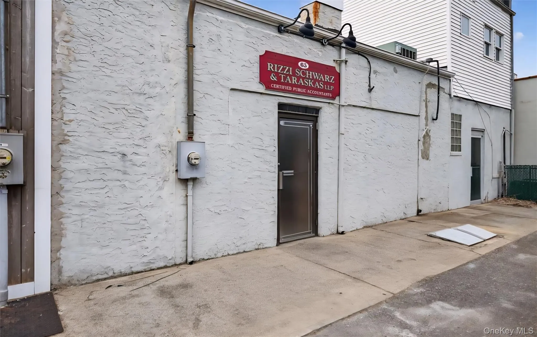 Rear Entrance Rear Entrance