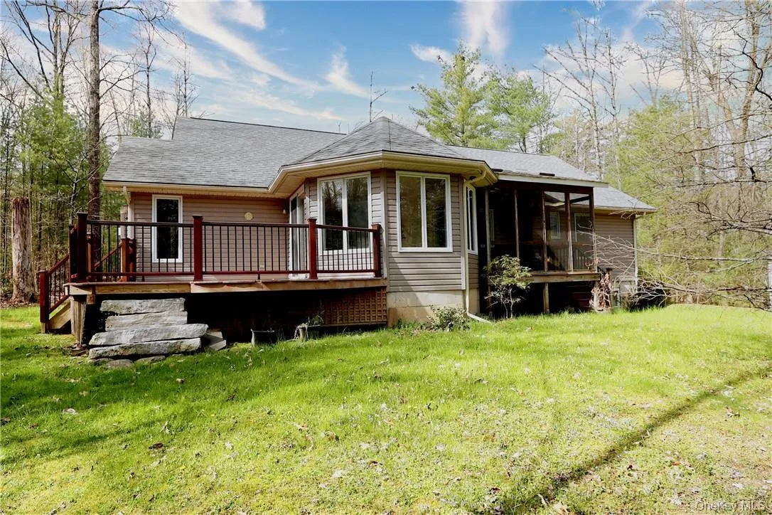 63 Lawrence Hill Road, Rochester, NY, 3 Bedrooms Bedrooms, 6 Rooms Rooms,2 BathroomsBathrooms,Residential Lease,Idx,Lawrence Hill,0,896322 63 Lawrence Hill Road, Rochester, NY, 3 Bedrooms Bedrooms, 6 Rooms Rooms,2 BathroomsBathrooms,Residential Lease,Idx,Lawrence Hill,0,896322