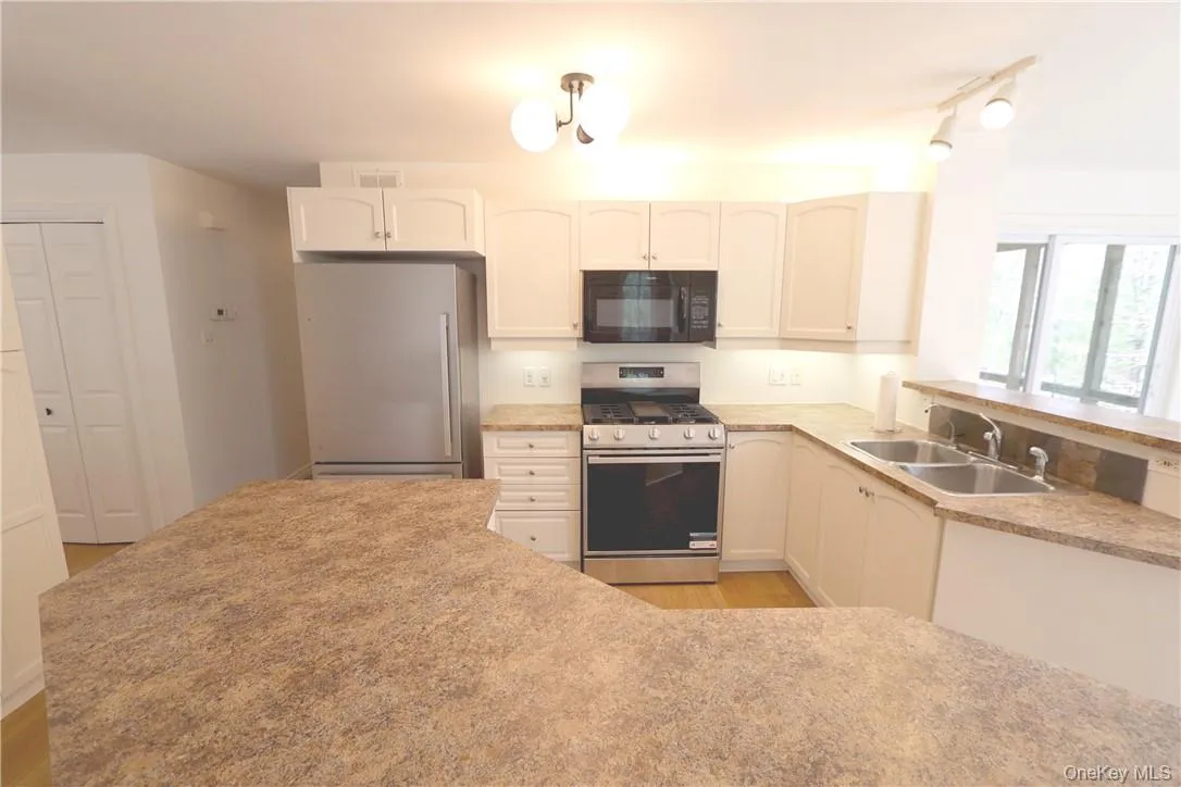 63 Lawrence Hill Road, Rochester, NY, 3 Bedrooms Bedrooms, 6 Rooms Rooms,2 BathroomsBathrooms,Residential Lease,Idx,Lawrence Hill,0,896322 63 Lawrence Hill Road, Rochester, NY, 3 Bedrooms Bedrooms, 6 Rooms Rooms,2 BathroomsBathrooms,Residential Lease,Idx,Lawrence Hill,0,896322