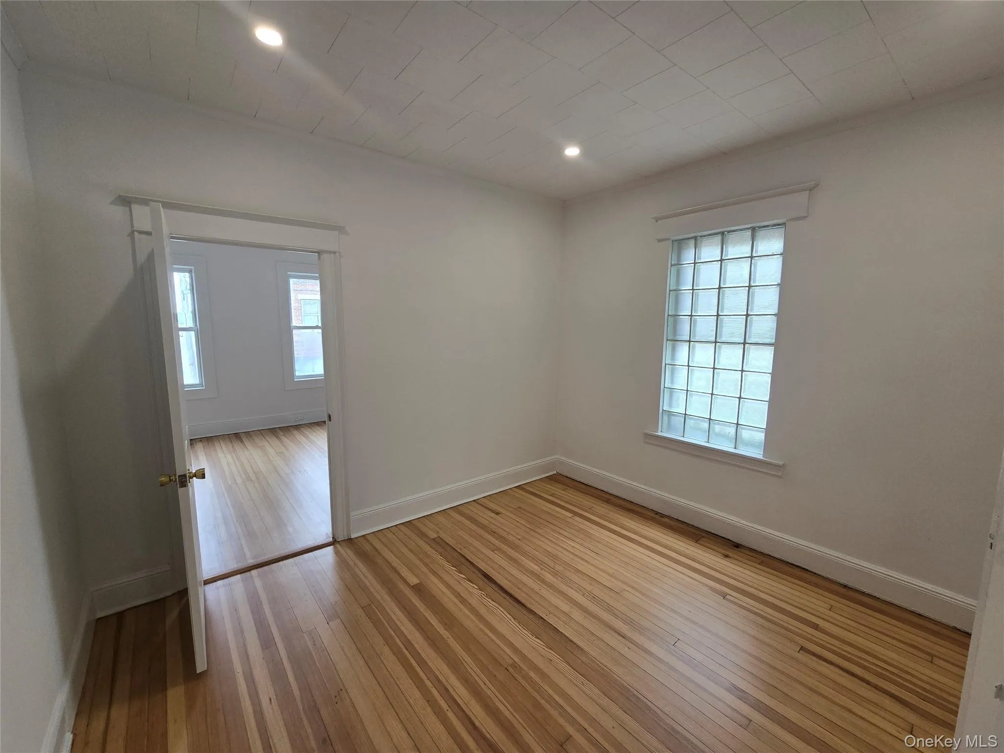 69 Ocean Avenue, Brookhaven, NY, 1 Bedroom Bedrooms, 4 Rooms Rooms,1 BathroomBathrooms,Residential Lease,For Rent,Ocean,0,896334 69 Ocean Avenue, Brookhaven, NY, 1 Bedroom Bedrooms, 4 Rooms Rooms,1 BathroomBathrooms,Residential Lease,For Rent,Ocean,0,896334