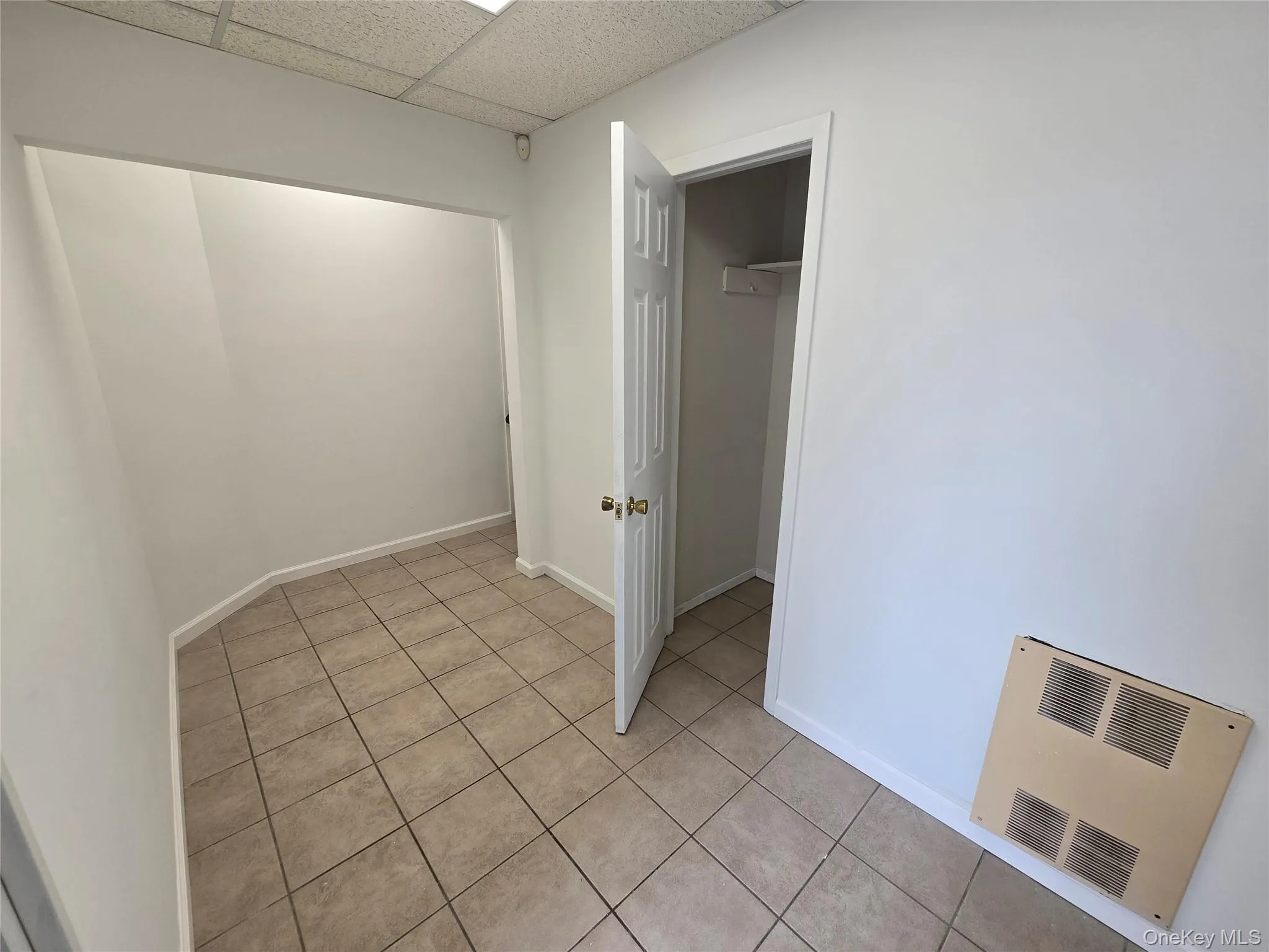 69 Ocean Avenue, Brookhaven, NY, 1 Bedroom Bedrooms, 4 Rooms Rooms,1 BathroomBathrooms,Residential Lease,For Rent,Ocean,0,896334 69 Ocean Avenue, Brookhaven, NY, 1 Bedroom Bedrooms, 4 Rooms Rooms,1 BathroomBathrooms,Residential Lease,For Rent,Ocean,0,896334