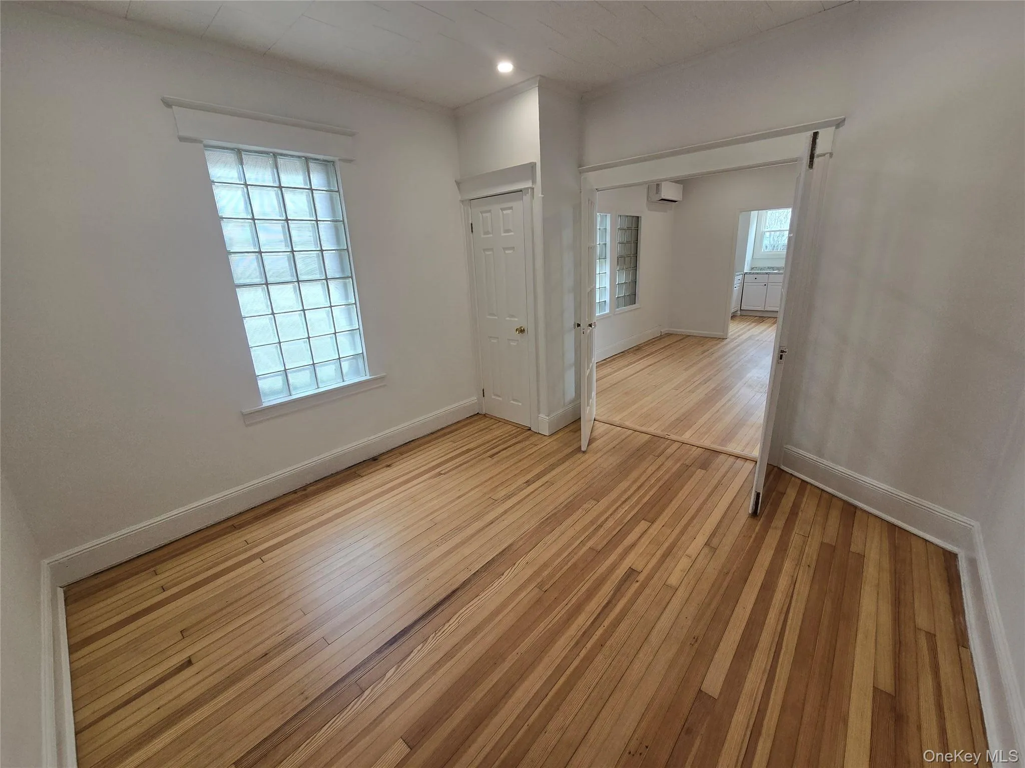 69 Ocean Avenue, Brookhaven, NY, 1 Bedroom Bedrooms, 4 Rooms Rooms,1 BathroomBathrooms,Residential Lease,For Rent,Ocean,0,896334 69 Ocean Avenue, Brookhaven, NY, 1 Bedroom Bedrooms, 4 Rooms Rooms,1 BathroomBathrooms,Residential Lease,For Rent,Ocean,0,896334
