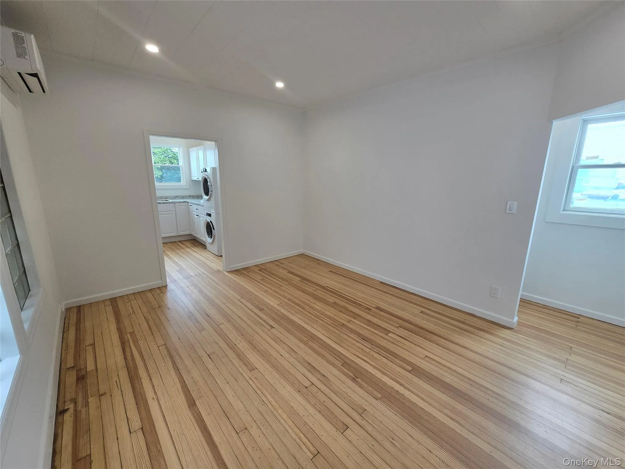 69 Ocean Avenue, Brookhaven, NY, 1 Bedroom Bedrooms, 4 Rooms Rooms,1 BathroomBathrooms,Residential Lease,For Rent,Ocean,0,896334 69 Ocean Avenue, Brookhaven, NY, 1 Bedroom Bedrooms, 4 Rooms Rooms,1 BathroomBathrooms,Residential Lease,For Rent,Ocean,0,896334