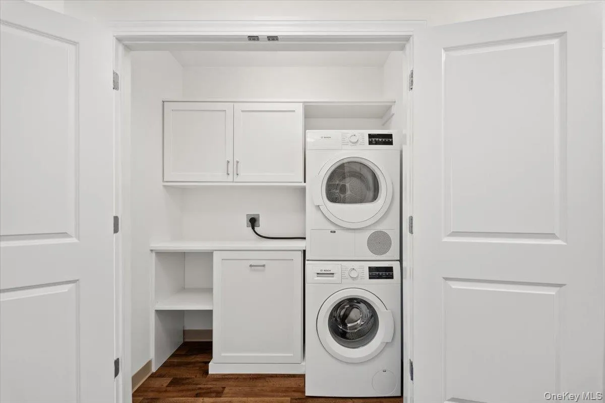 10 Byron Place, Mamaroneck, NY, 2 Bedrooms Bedrooms, 4 Rooms Rooms,2 BathroomsBathrooms,Residential Lease,Idx,Byron,0,896343 10 Byron Place, Mamaroneck, NY, 2 Bedrooms Bedrooms, 4 Rooms Rooms,2 BathroomsBathrooms,Residential Lease,Idx,Byron,0,896343