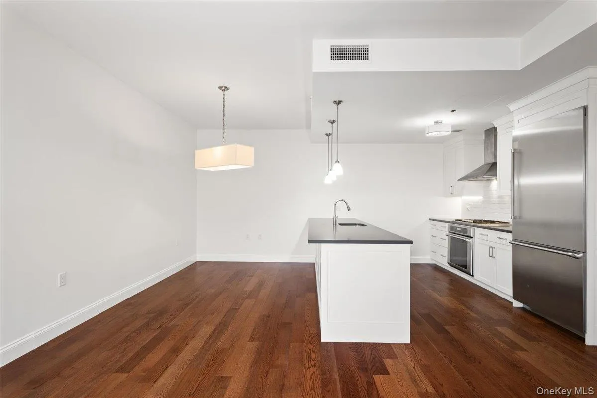 10 Byron Place, Mamaroneck, NY, 2 Bedrooms Bedrooms, 4 Rooms Rooms,2 BathroomsBathrooms,Residential Lease,Idx,Byron,0,896343 10 Byron Place, Mamaroneck, NY, 2 Bedrooms Bedrooms, 4 Rooms Rooms,2 BathroomsBathrooms,Residential Lease,Idx,Byron,0,896343