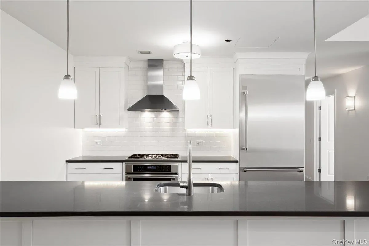 10 Byron Place, Mamaroneck, NY, 2 Bedrooms Bedrooms, 4 Rooms Rooms,2 BathroomsBathrooms,Residential Lease,Idx,Byron,0,896343 10 Byron Place, Mamaroneck, NY, 2 Bedrooms Bedrooms, 4 Rooms Rooms,2 BathroomsBathrooms,Residential Lease,Idx,Byron,0,896343