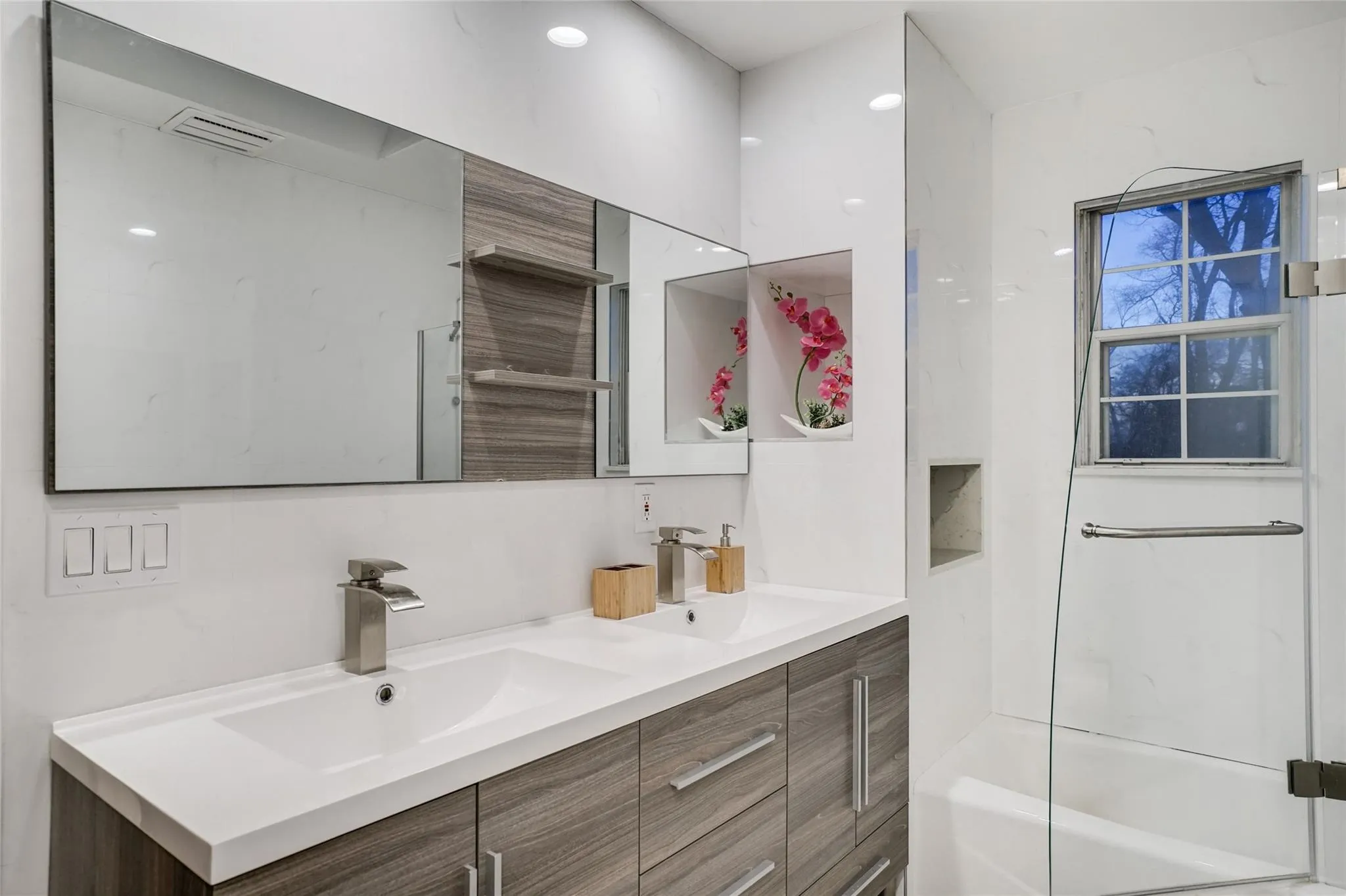 Bathroom Bathroom