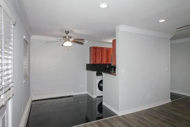 660 Veterans Highway, Smithtown, NY, 2 Bedrooms Bedrooms, 5 Rooms Rooms,1 BathroomBathrooms,Residential Lease,Idx,Veterans,896402 660 Veterans Highway, Smithtown, NY, 2 Bedrooms Bedrooms, 5 Rooms Rooms,1 BathroomBathrooms,Residential Lease,Idx,Veterans,896402