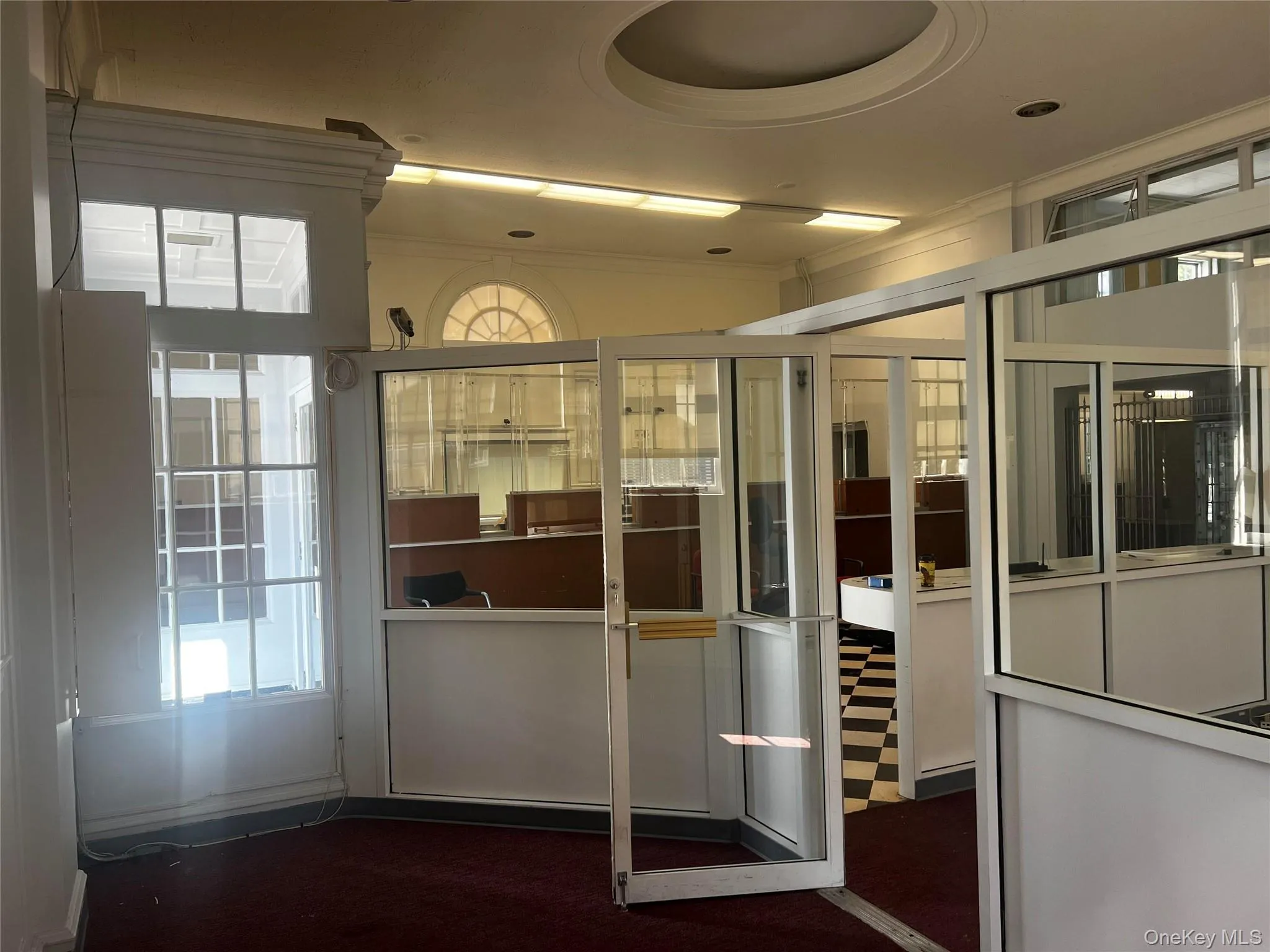 Entryway with ornamental molding Entryway with ornamental molding