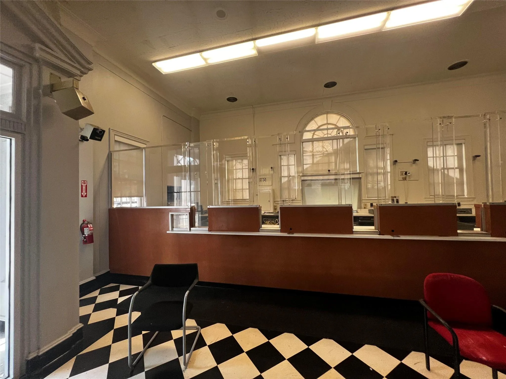 Reception with ornamental molding Reception with ornamental molding