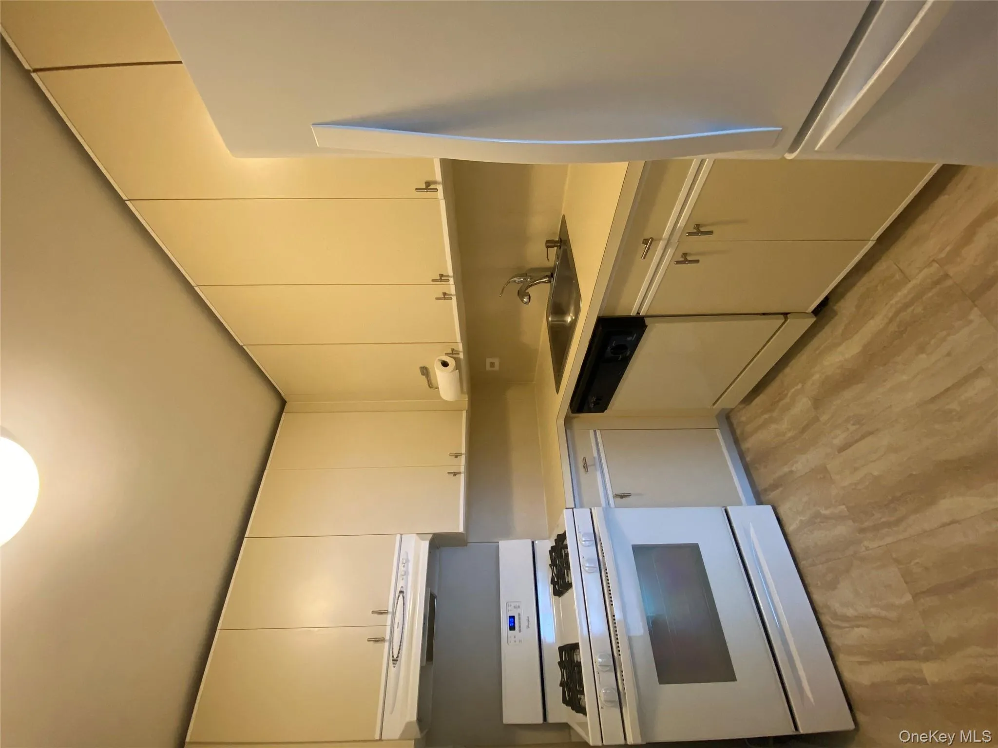 61-20 Grand Central Parkway, New York, NY, 1 Bedroom Bedrooms, 3 Rooms Rooms,1 BathroomBathrooms,Residential Lease,Idx,Grand Central,0,896743 61-20 Grand Central Parkway, New York, NY, 1 Bedroom Bedrooms, 3 Rooms Rooms,1 BathroomBathrooms,Residential Lease,Idx,Grand Central,0,896743