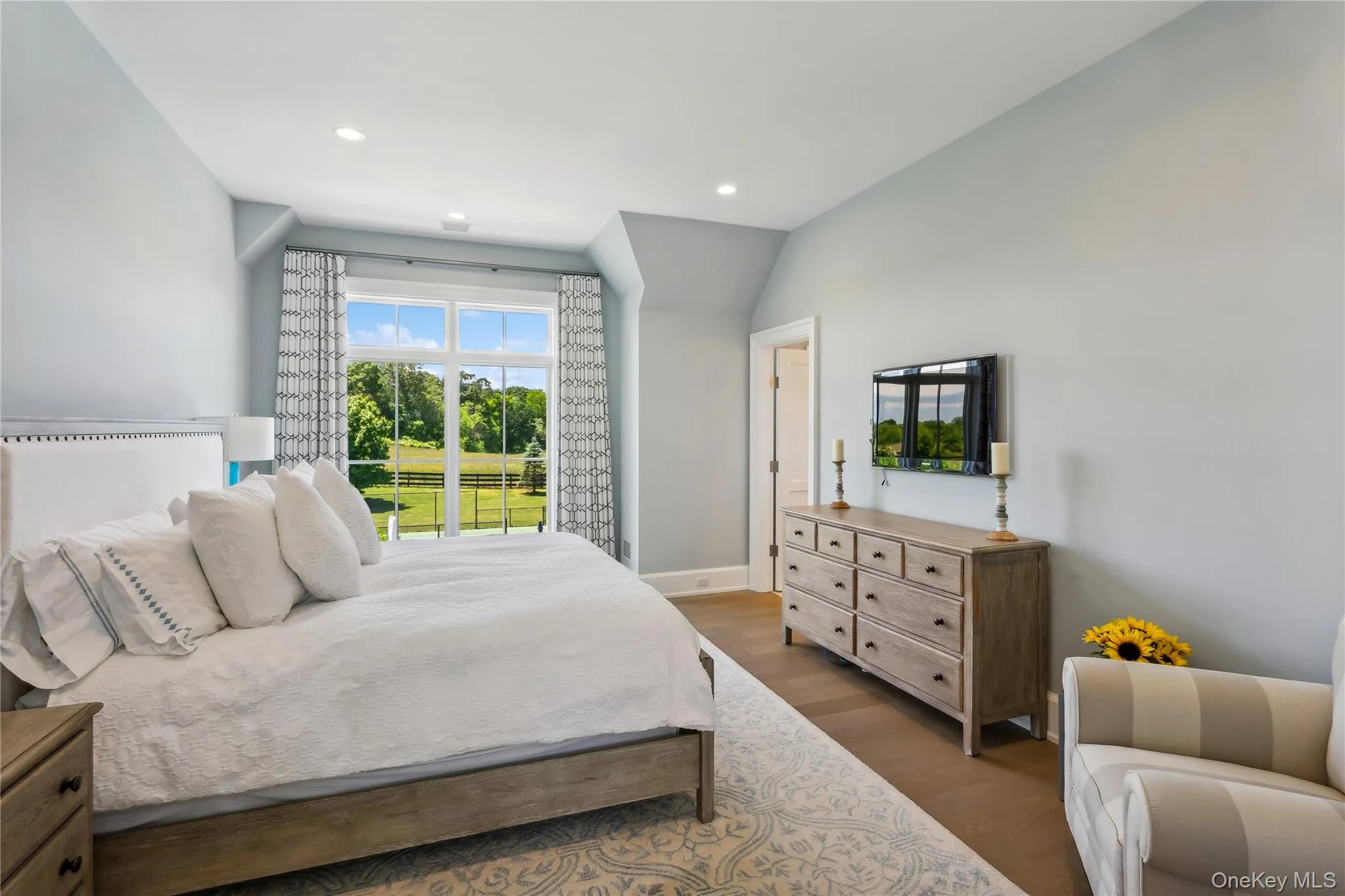 29 Wood Edge Court, Southampton, NY, 7 Bedrooms Bedrooms, 15 Rooms Rooms,6 BathroomsBathrooms,Residential Lease,For Rent,Wood Edge,0,896996 29 Wood Edge Court, Southampton, NY, 7 Bedrooms Bedrooms, 15 Rooms Rooms,6 BathroomsBathrooms,Residential Lease,For Rent,Wood Edge,0,896996