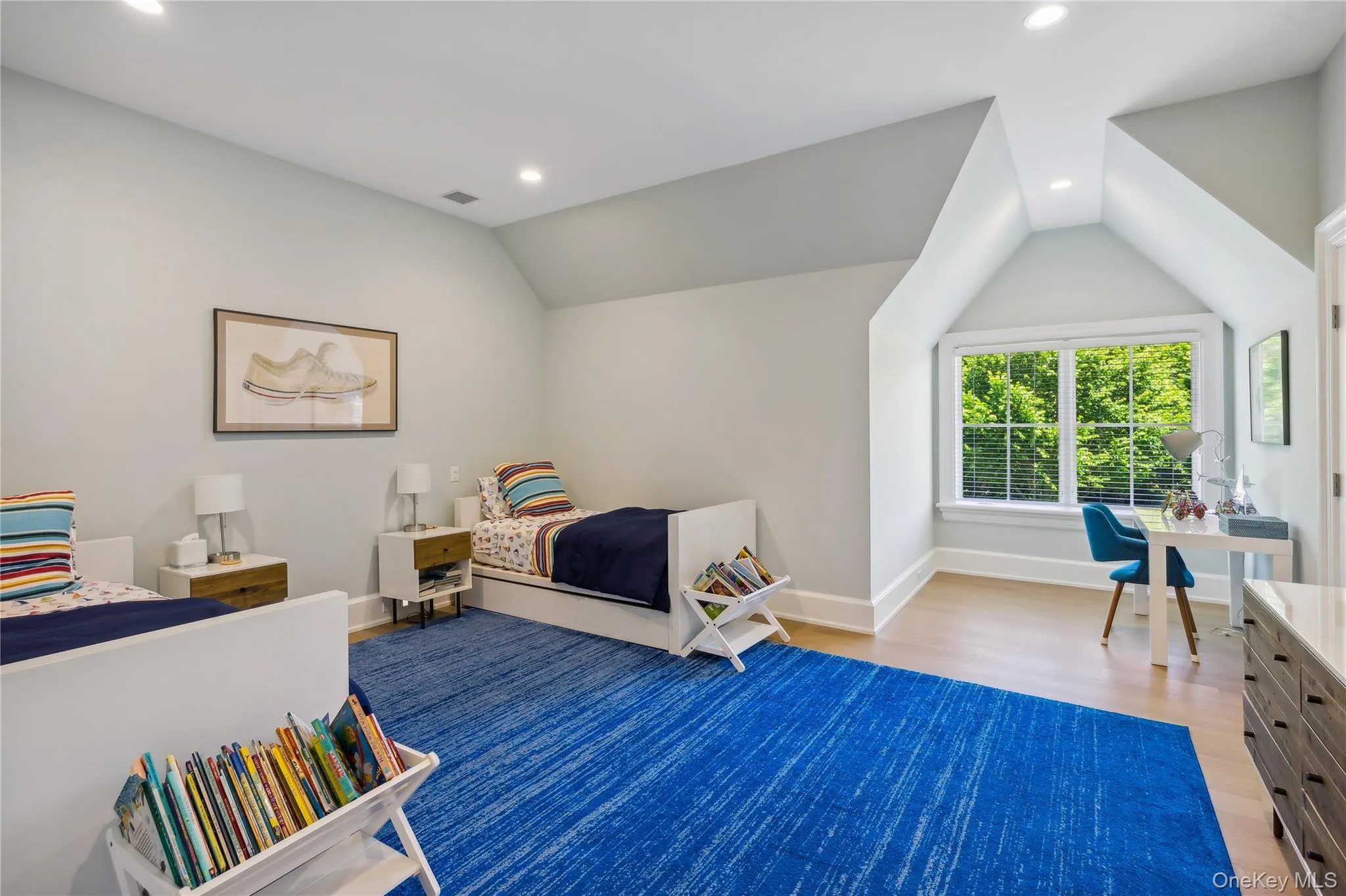 29 Wood Edge Court, Southampton, NY, 7 Bedrooms Bedrooms, 15 Rooms Rooms,6 BathroomsBathrooms,Residential Lease,For Rent,Wood Edge,0,896996 29 Wood Edge Court, Southampton, NY, 7 Bedrooms Bedrooms, 15 Rooms Rooms,6 BathroomsBathrooms,Residential Lease,For Rent,Wood Edge,0,896996