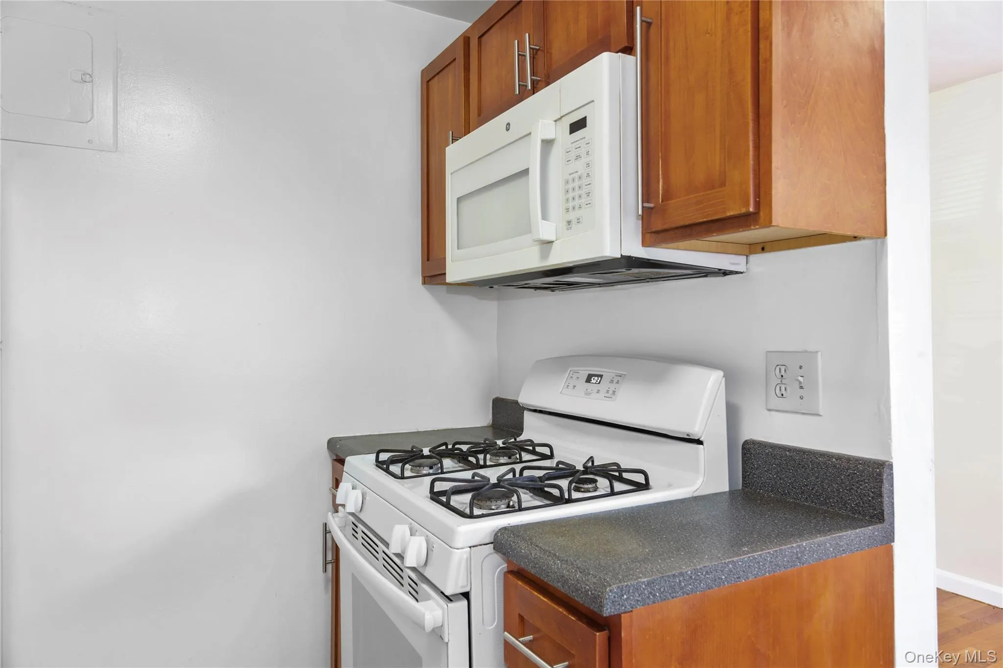 101 Carpenter Avenue, Bedford, NY, 2 Bedrooms Bedrooms, 5 Rooms Rooms,1 BathroomBathrooms,Residential Lease,Idx,Carpenter,897364 101 Carpenter Avenue, Bedford, NY, 2 Bedrooms Bedrooms, 5 Rooms Rooms,1 BathroomBathrooms,Residential Lease,Idx,Carpenter,897364
