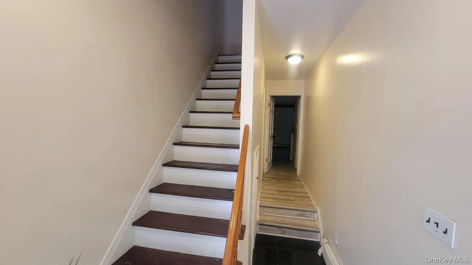 Stairs leading to 1st floor Stairs leading to 1st floor