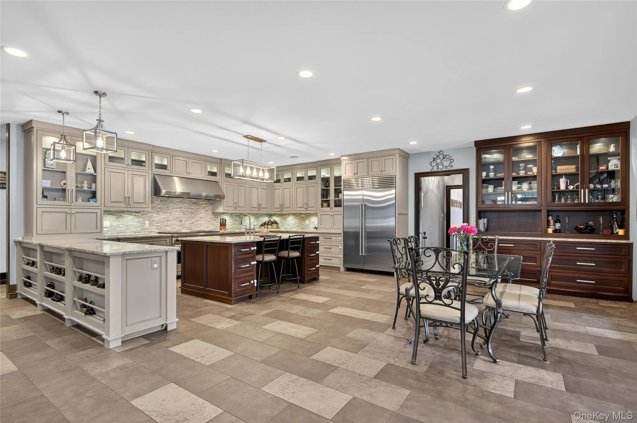 23 Gloria Lane, Huntington, NY, 6 Bedrooms Bedrooms, 15 Rooms Rooms,6 BathroomsBathrooms,Residential,For Rent,Gloria,0,897606 23 Gloria Lane, Huntington, NY, 6 Bedrooms Bedrooms, 15 Rooms Rooms,6 BathroomsBathrooms,Residential,For Rent,Gloria,0,897606