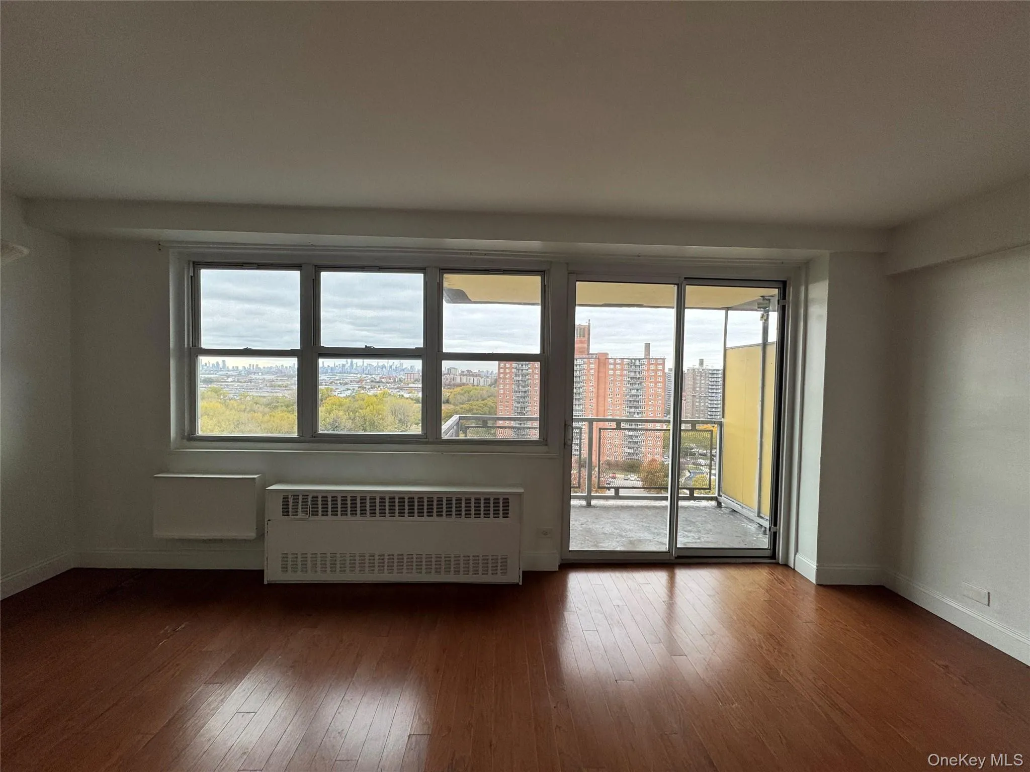 825 Morrison Avenue, New York, NY, 1 Bedroom Bedrooms, 4 Rooms Rooms,1 BathroomBathrooms,Residential,For Rent,Morrison,0,897823 825 Morrison Avenue, New York, NY, 1 Bedroom Bedrooms, 4 Rooms Rooms,1 BathroomBathrooms,Residential,For Rent,Morrison,0,897823