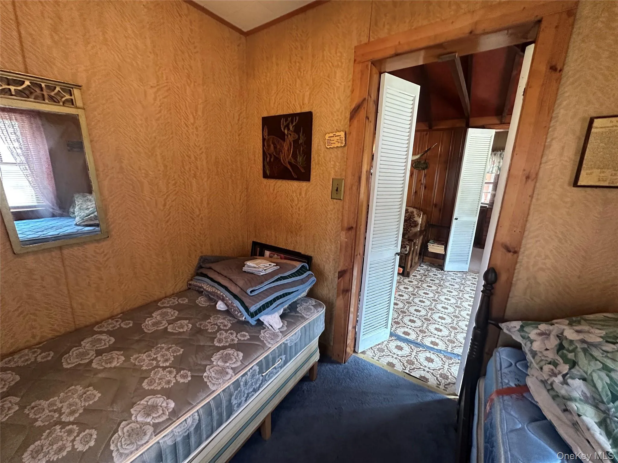 One of 2 cozy bedrooms One of 2 cozy bedrooms