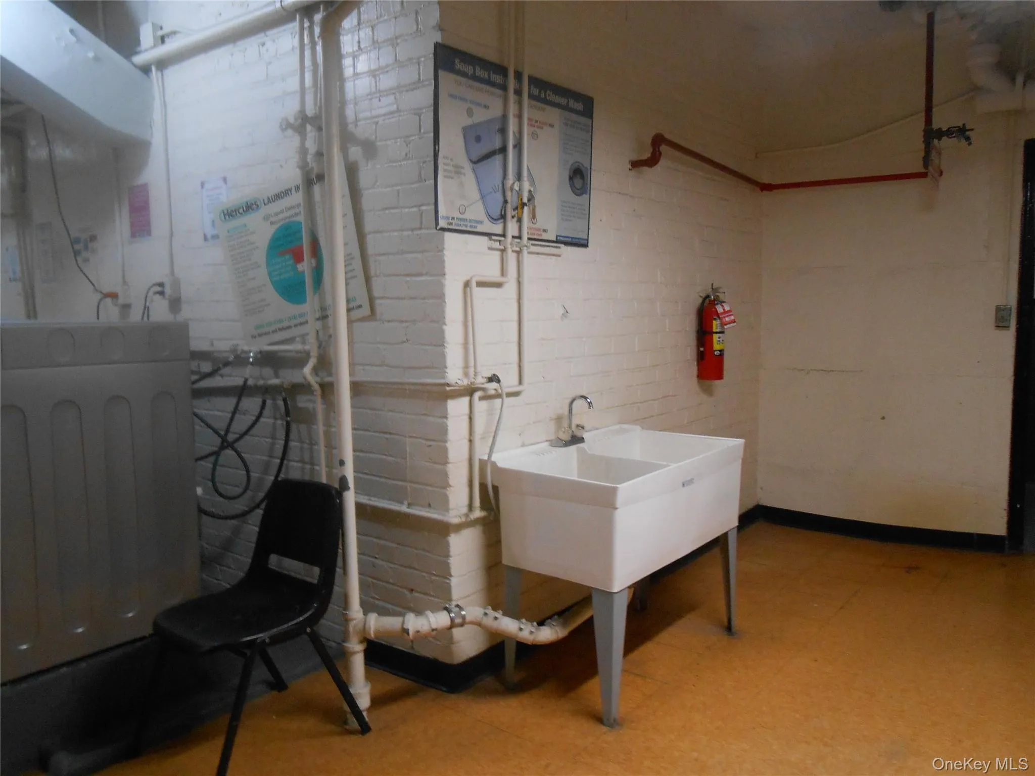 131-11 Kew Gardens Road, New York, NY, 1 Bedroom Bedrooms, 4 Rooms Rooms,1 BathroomBathrooms,Residential Lease,Idx,Kew Gardens,898019 131-11 Kew Gardens Road, New York, NY, 1 Bedroom Bedrooms, 4 Rooms Rooms,1 BathroomBathrooms,Residential Lease,Idx,Kew Gardens,898019