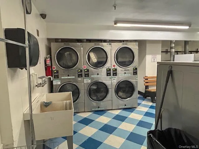 1655 Flatbush Avenue, New York, NY, 2 Bedrooms Bedrooms, 4 Rooms Rooms,1 BathroomBathrooms,Residential,For Rent,Flatbush,0,898089 1655 Flatbush Avenue, New York, NY, 2 Bedrooms Bedrooms, 4 Rooms Rooms,1 BathroomBathrooms,Residential,For Rent,Flatbush,0,898089