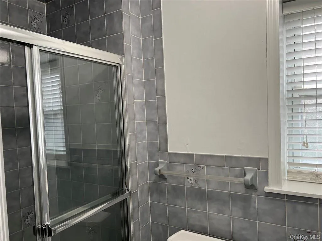 39 Wilmot Road, Eastchester, NY, 2 Bedrooms Bedrooms, 5 Rooms Rooms,2 BathroomsBathrooms,Residential Lease,Idx,Wilmot,0,898338 39 Wilmot Road, Eastchester, NY, 2 Bedrooms Bedrooms, 5 Rooms Rooms,2 BathroomsBathrooms,Residential Lease,Idx,Wilmot,0,898338