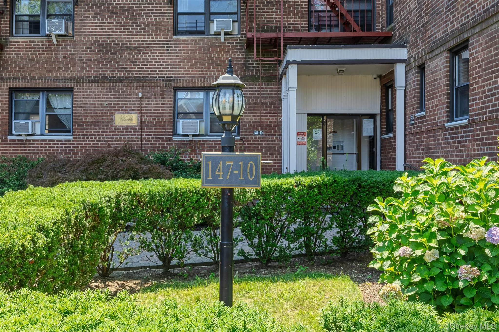 147-10 84th Road, New York, NY, 2 Bedrooms Bedrooms, 4 Rooms Rooms,1 BathroomBathrooms,Residential,For Rent,84th,0,898592 147-10 84th Road, New York, NY, 2 Bedrooms Bedrooms, 4 Rooms Rooms,1 BathroomBathrooms,Residential,For Rent,84th,0,898592