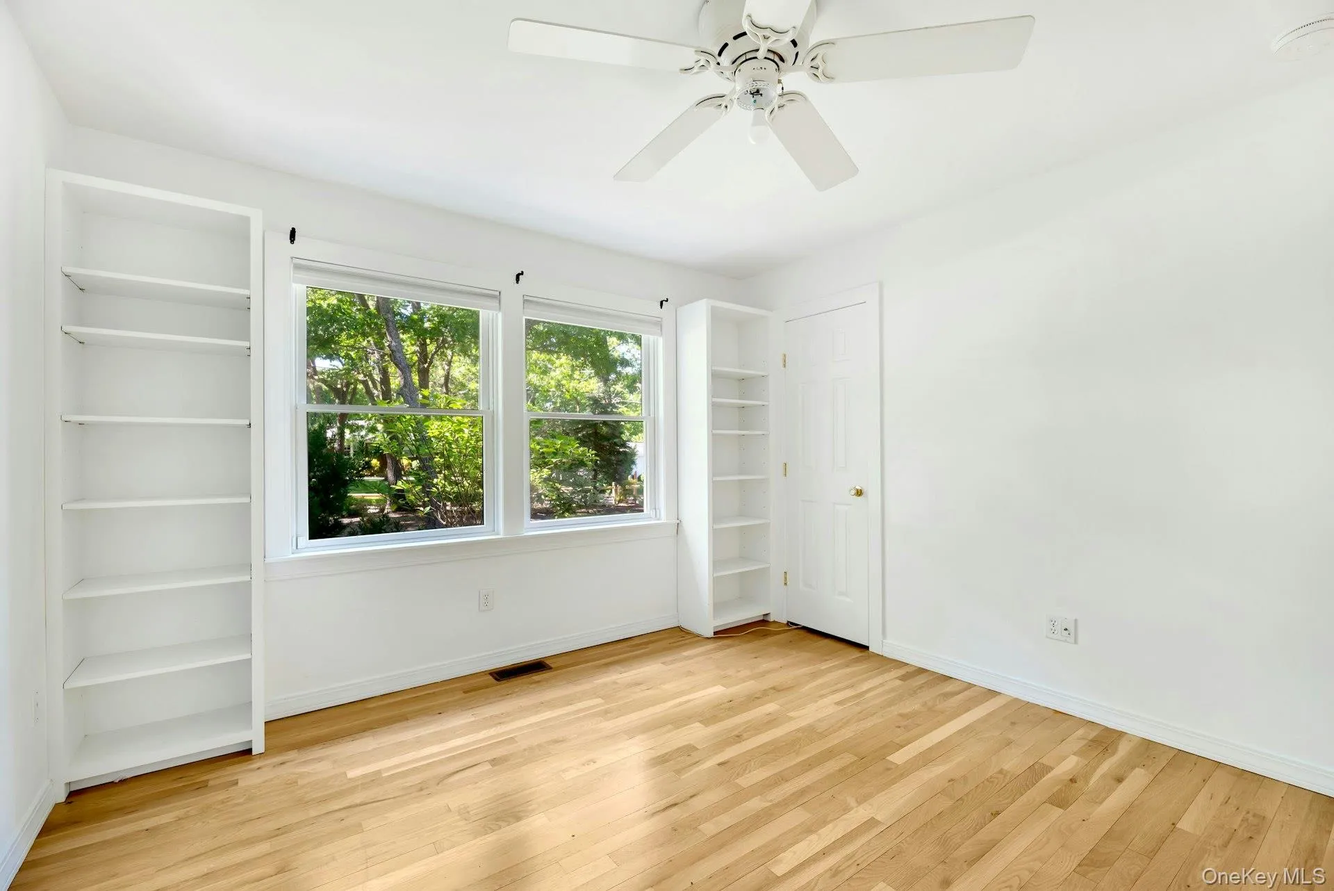 46 Sherwood Road, Southampton, NY, 4 Bedrooms Bedrooms, 10 Rooms Rooms,4 BathroomsBathrooms,Residential,For Rent,Sherwood,0,899284 46 Sherwood Road, Southampton, NY, 4 Bedrooms Bedrooms, 10 Rooms Rooms,4 BathroomsBathrooms,Residential,For Rent,Sherwood,0,899284