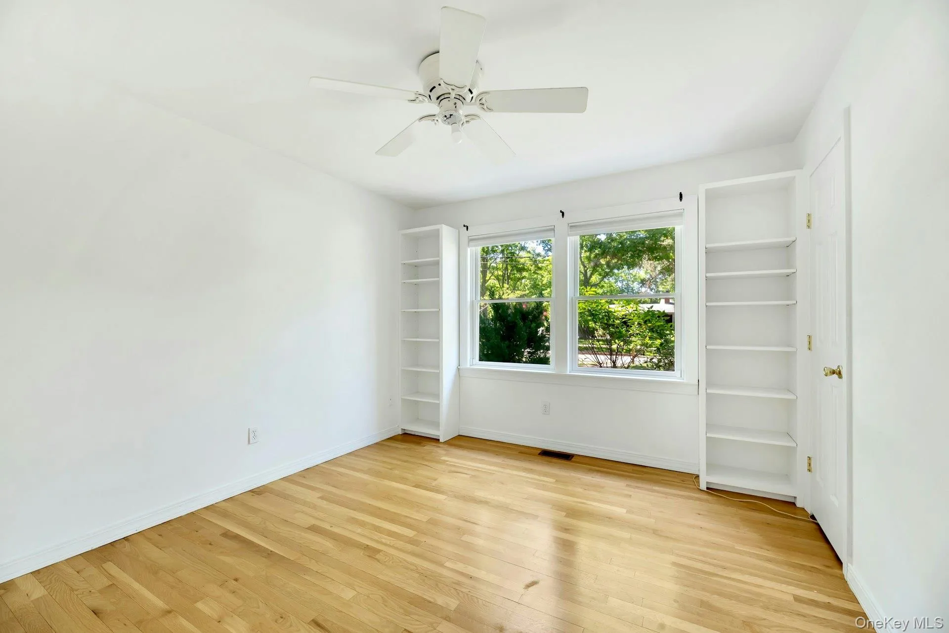 46 Sherwood Road, Southampton, NY, 4 Bedrooms Bedrooms, 10 Rooms Rooms,4 BathroomsBathrooms,Residential,For Rent,Sherwood,0,899284 46 Sherwood Road, Southampton, NY, 4 Bedrooms Bedrooms, 10 Rooms Rooms,4 BathroomsBathrooms,Residential,For Rent,Sherwood,0,899284