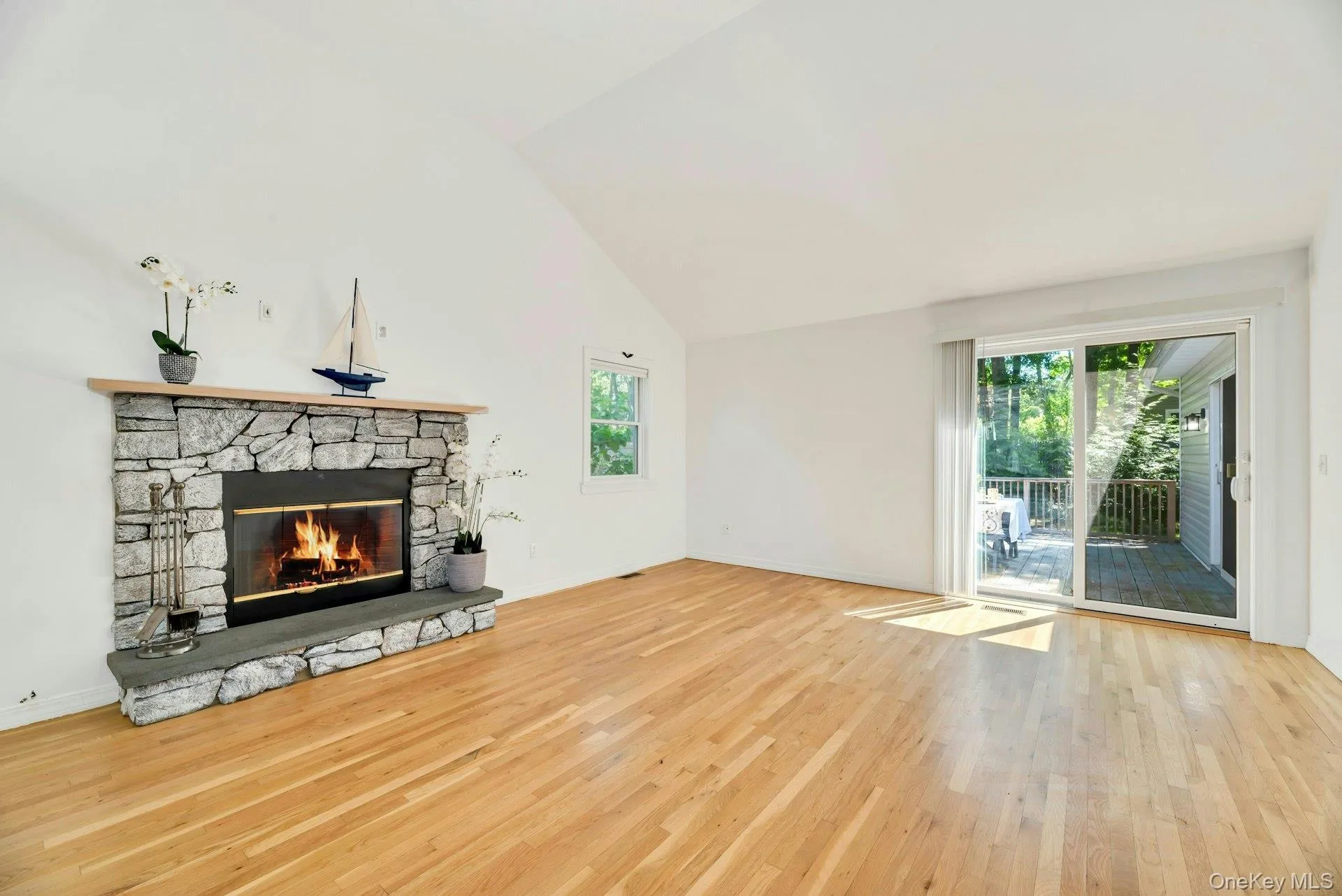 46 Sherwood Road, Southampton, NY, 4 Bedrooms Bedrooms, 10 Rooms Rooms,4 BathroomsBathrooms,Residential,For Rent,Sherwood,0,899284 46 Sherwood Road, Southampton, NY, 4 Bedrooms Bedrooms, 10 Rooms Rooms,4 BathroomsBathrooms,Residential,For Rent,Sherwood,0,899284