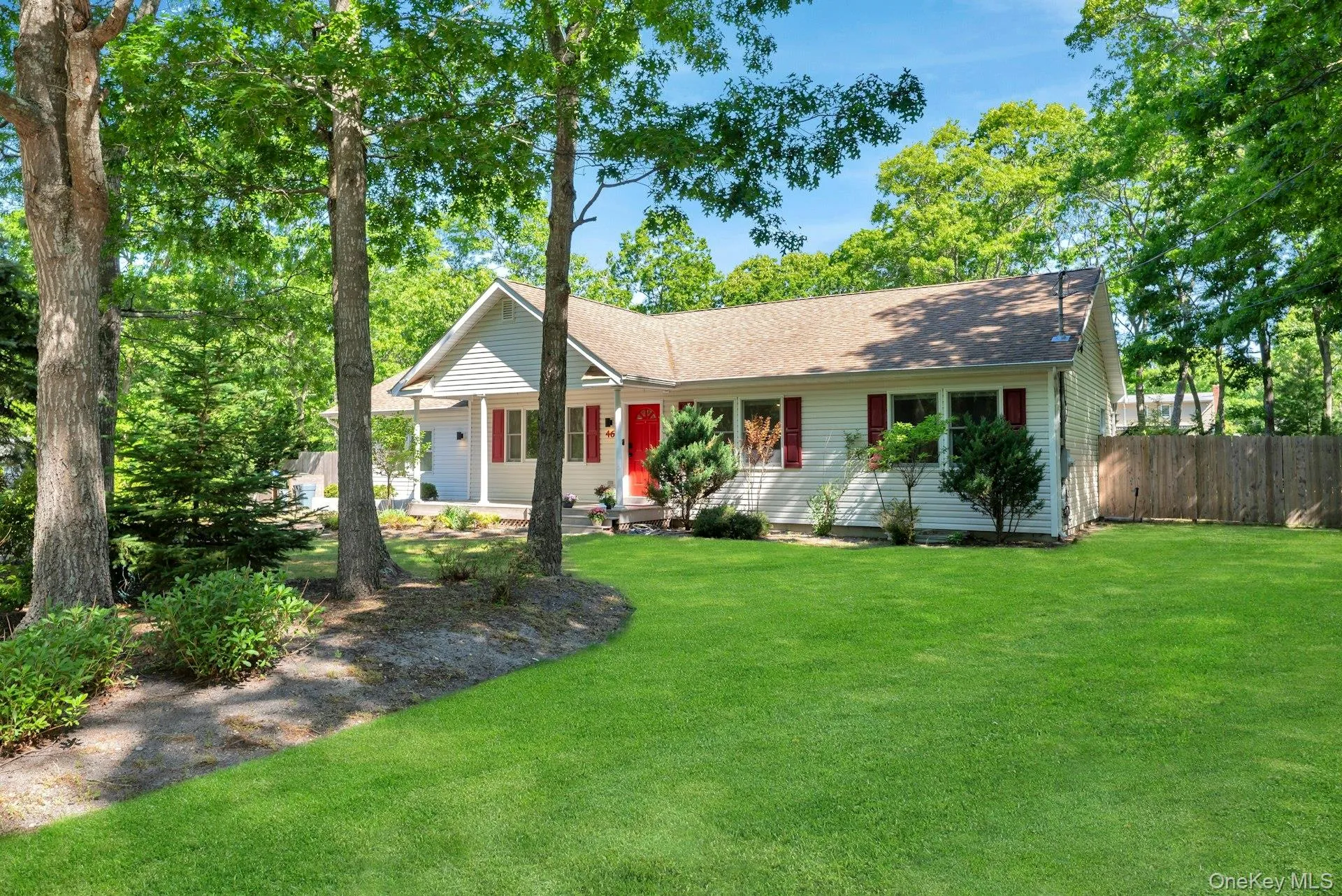 46 Sherwood Road, Southampton, NY, 4 Bedrooms Bedrooms, 10 Rooms Rooms,4 BathroomsBathrooms,Residential,For Rent,Sherwood,0,899284 46 Sherwood Road, Southampton, NY, 4 Bedrooms Bedrooms, 10 Rooms Rooms,4 BathroomsBathrooms,Residential,For Rent,Sherwood,0,899284