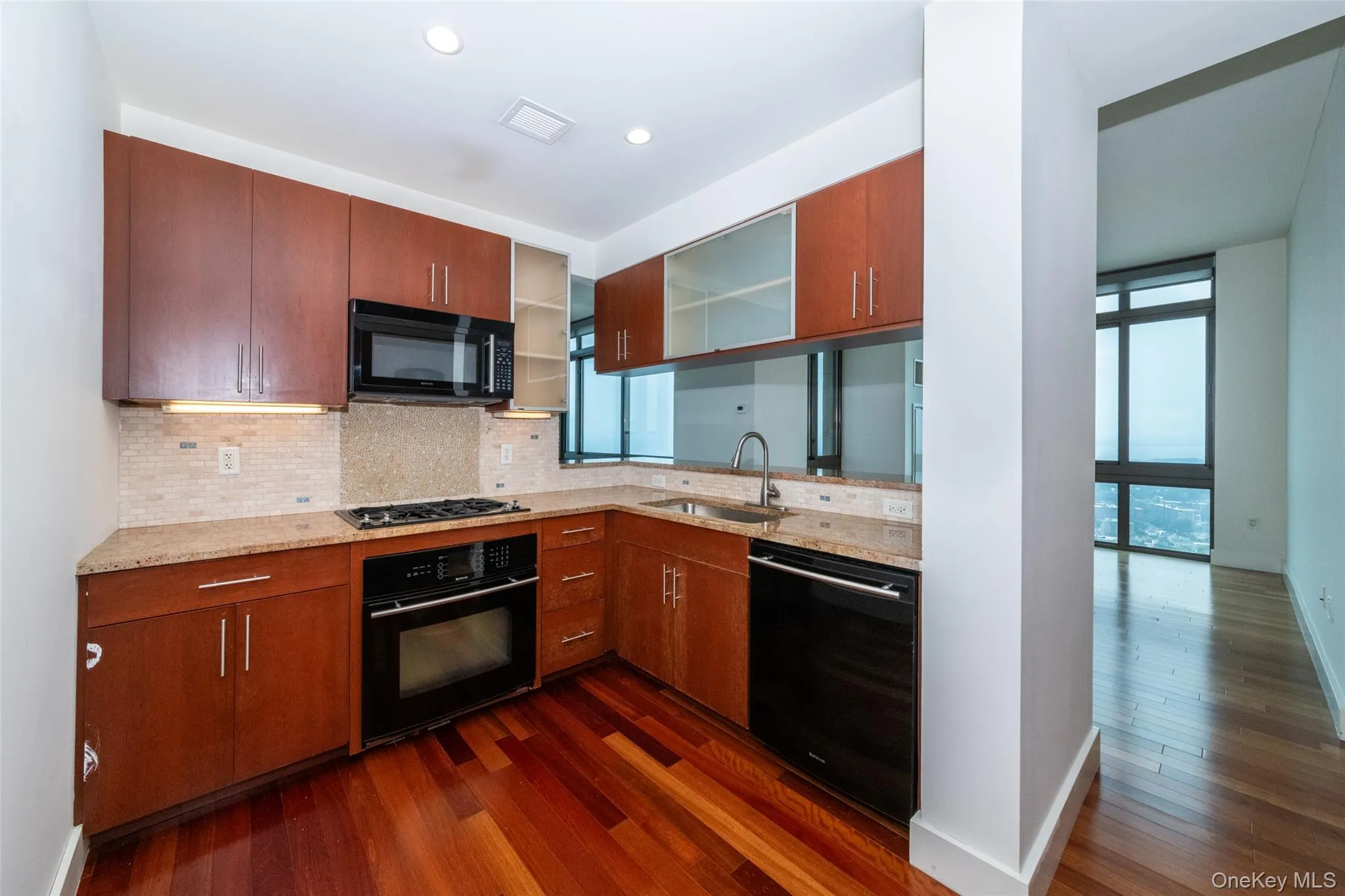 Open to dining room Open to dining room