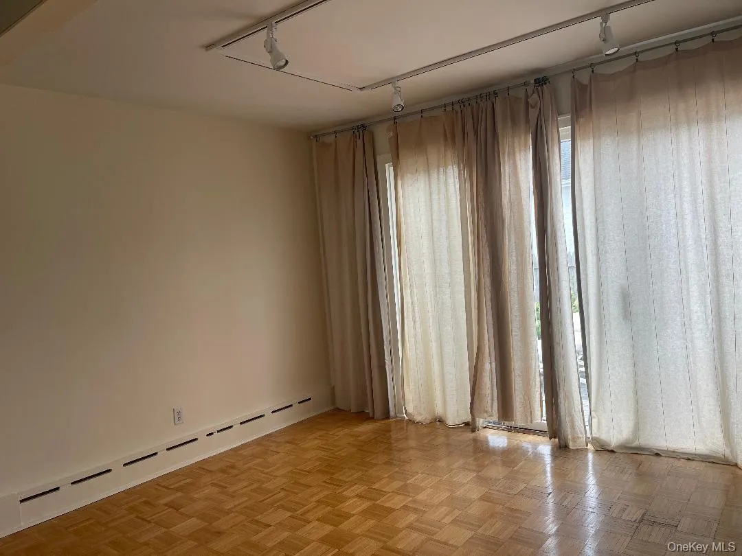 75 Mohawk Avenue, Hempstead, NY, 2 Bedrooms Bedrooms, 5 Rooms Rooms,2 BathroomsBathrooms,Residential Lease,Idx,Mohawk,0,900182 75 Mohawk Avenue, Hempstead, NY, 2 Bedrooms Bedrooms, 5 Rooms Rooms,2 BathroomsBathrooms,Residential Lease,Idx,Mohawk,0,900182