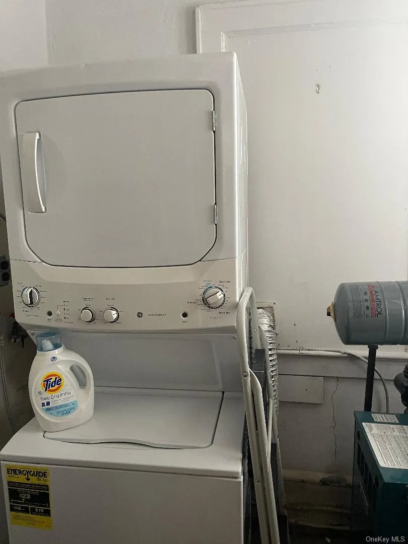 75 Mohawk Avenue, Hempstead, NY, 2 Bedrooms Bedrooms, 5 Rooms Rooms,2 BathroomsBathrooms,Residential Lease,Idx,Mohawk,0,900182 75 Mohawk Avenue, Hempstead, NY, 2 Bedrooms Bedrooms, 5 Rooms Rooms,2 BathroomsBathrooms,Residential Lease,Idx,Mohawk,0,900182