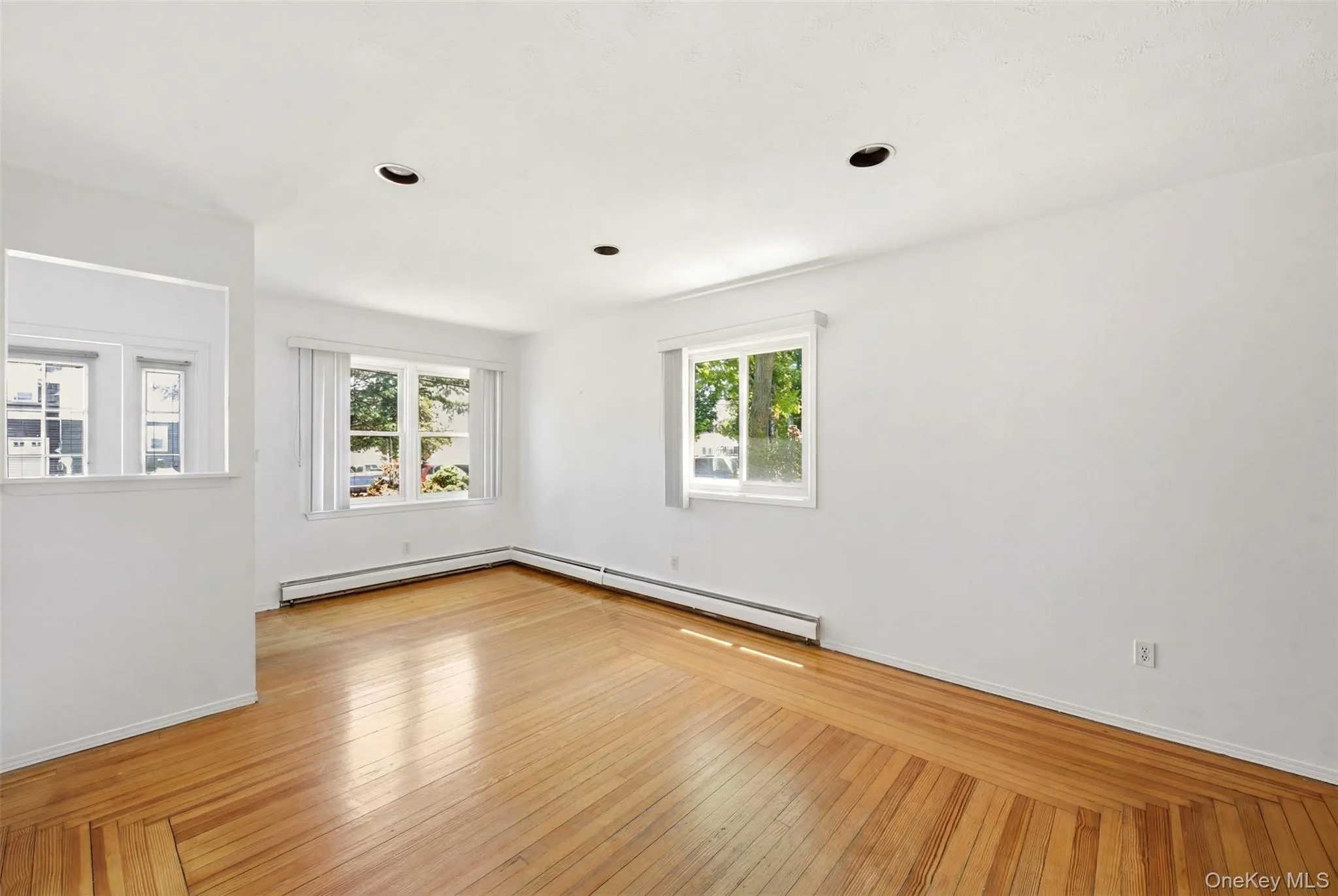 26 Garfield Avenue, Islip, NY, 2 Bedrooms Bedrooms, 5 Rooms Rooms,1 BathroomBathrooms,Residential,For Rent,Garfield,0,900208 26 Garfield Avenue, Islip, NY, 2 Bedrooms Bedrooms, 5 Rooms Rooms,1 BathroomBathrooms,Residential,For Rent,Garfield,0,900208