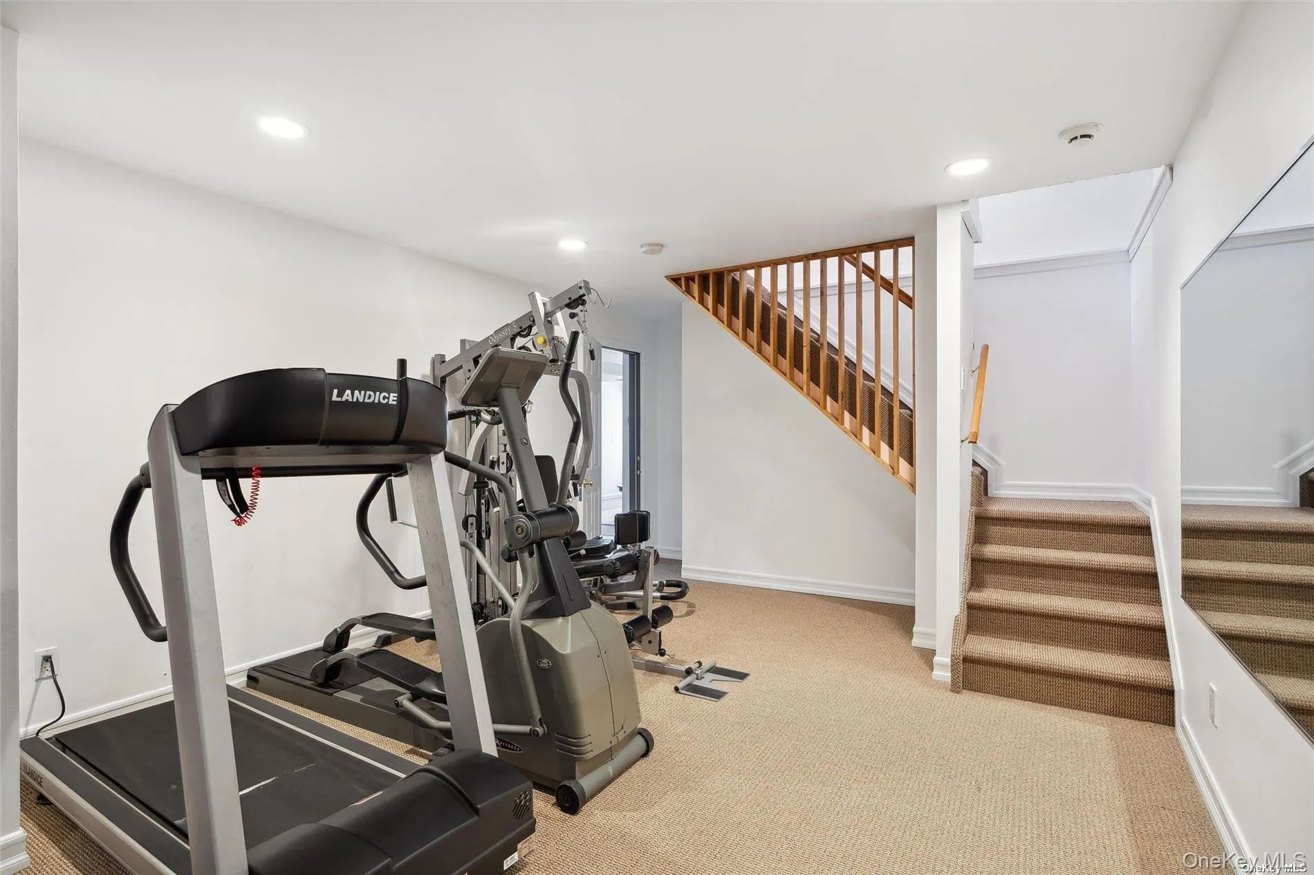 39 Hollow Lane, Southampton, NY, 5 Bedrooms Bedrooms, 11 Rooms Rooms,3 BathroomsBathrooms,Residential Lease,Idx,Hollow,900269 39 Hollow Lane, Southampton, NY, 5 Bedrooms Bedrooms, 11 Rooms Rooms,3 BathroomsBathrooms,Residential Lease,Idx,Hollow,900269