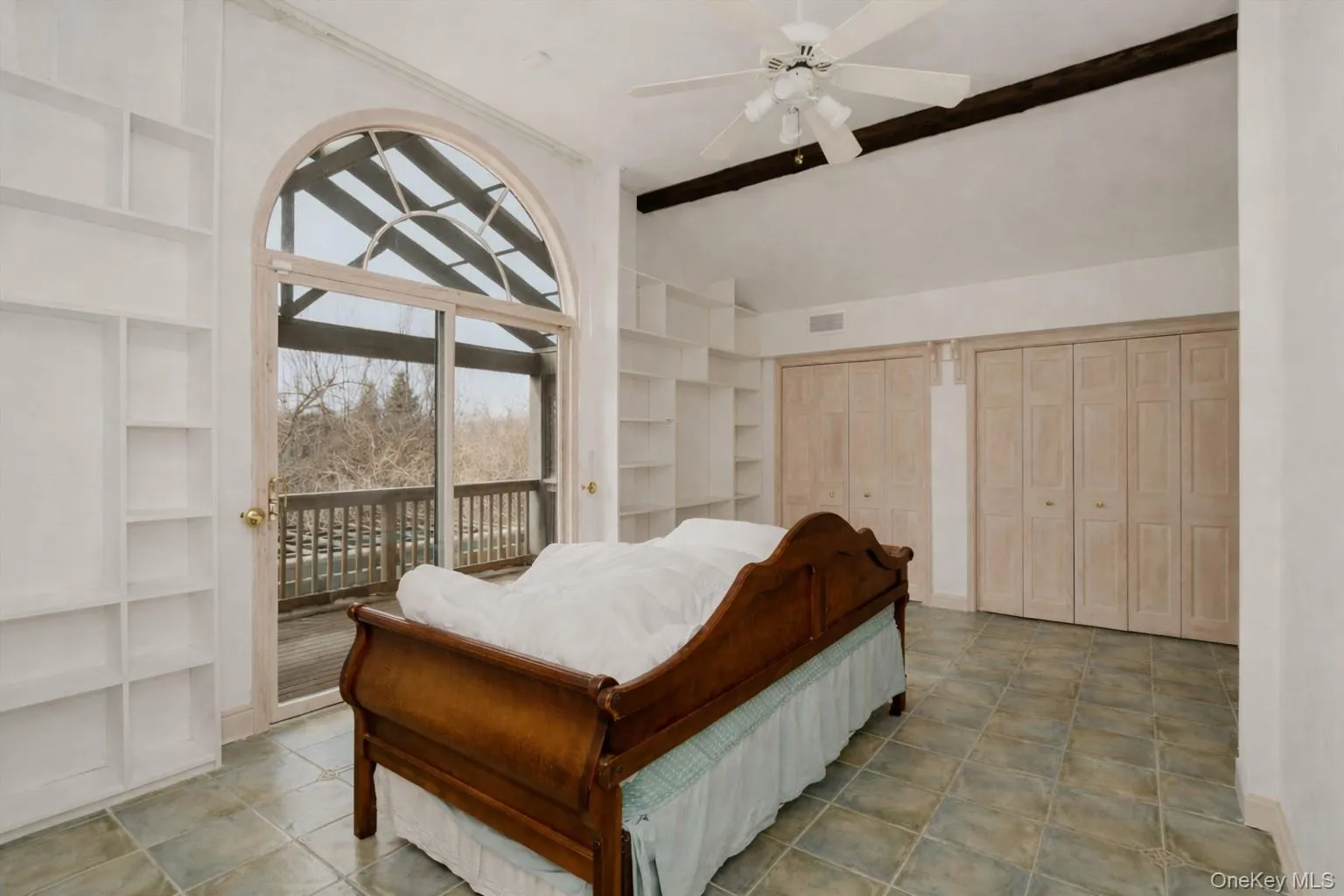 Bedroom with Sunset Balcony Bedroom with Sunset Balcony