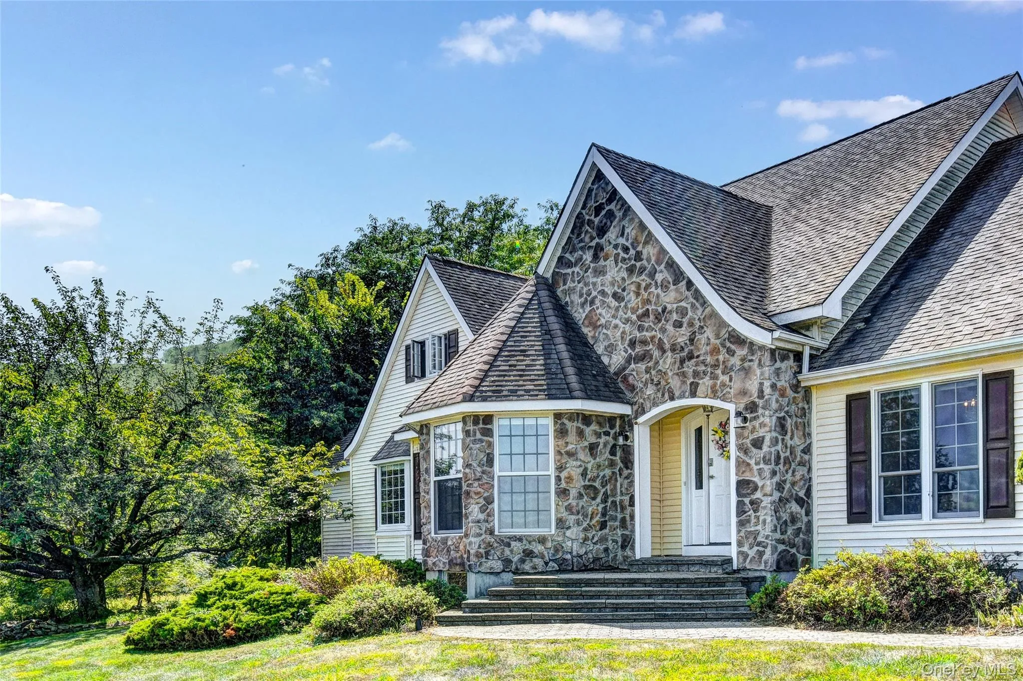 View of front of property View of front of property