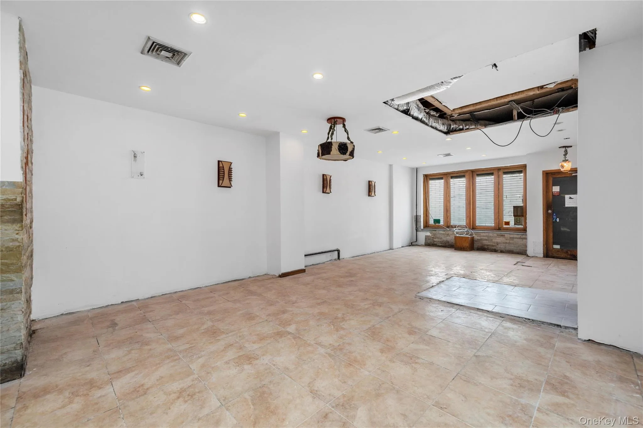 25-24 Broadway, New York, NY, ,Commercial Lease,Idx,Broadway,900681 25-24 Broadway, New York, NY, ,Commercial Lease,Idx,Broadway,900681