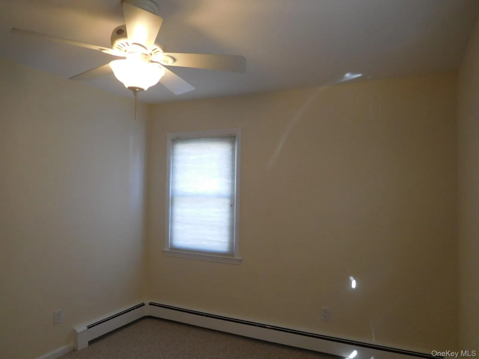 Second large Bedroom Second large Bedroom