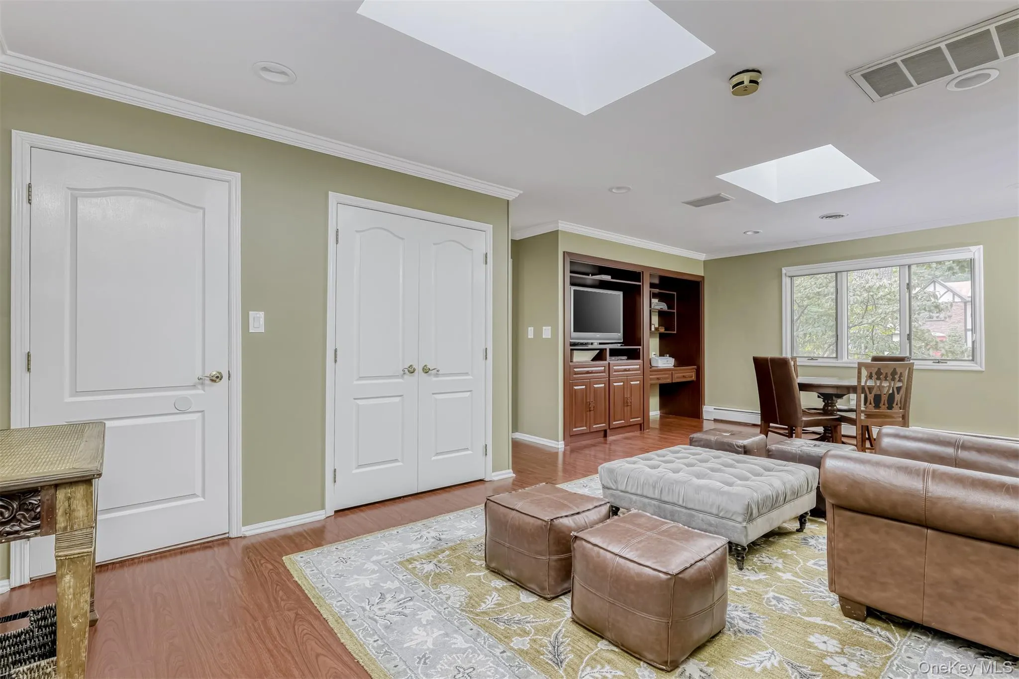 11 White Birch Court, Clarkstown, NY, 7 Bedrooms Bedrooms, 18 Rooms Rooms,4 BathroomsBathrooms,Residential,For Rent,White Birch,0,901131 11 White Birch Court, Clarkstown, NY, 7 Bedrooms Bedrooms, 18 Rooms Rooms,4 BathroomsBathrooms,Residential,For Rent,White Birch,0,901131