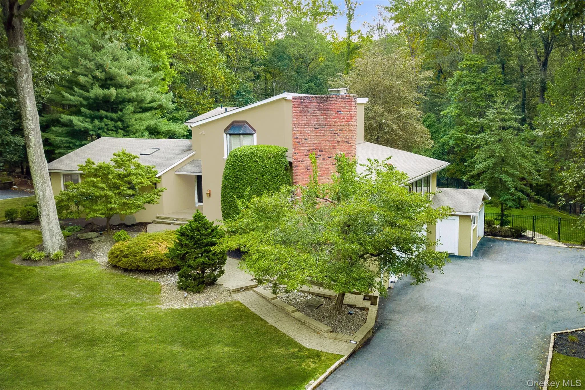 11 White Birch Court, Clarkstown, NY, 7 Bedrooms Bedrooms, 18 Rooms Rooms,4 BathroomsBathrooms,Residential,For Rent,White Birch,0,901131 11 White Birch Court, Clarkstown, NY, 7 Bedrooms Bedrooms, 18 Rooms Rooms,4 BathroomsBathrooms,Residential,For Rent,White Birch,0,901131